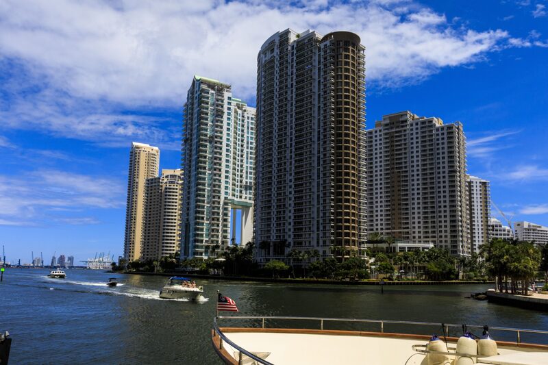 Com a mudança de empresas do setor financeiro para Miami, setor de restaurantes aposta em novos projetos Com a mudança de empresas do setor financeiro para Miami, setor de restaurantes aposta em novos projetos