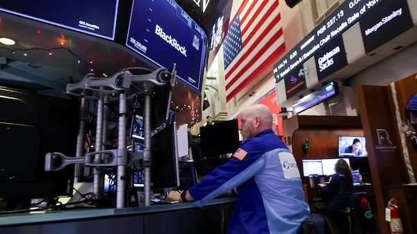 Wall Street marca récord mientras el oro, el petróleo y el dólar se fortalecen tras ataques en Venezuela Wall Street marca récord mientras el oro, el petróleo y el dólar se fortalecen tras ataques en Venezuela