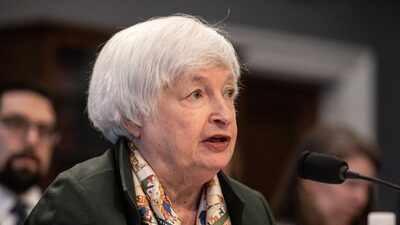 Yellen diz que os EUA podem oferecer apoio adicional a depósitos se for preciso Yellen diz que os EUA podem oferecer apoio adicional a depósitos se for preciso