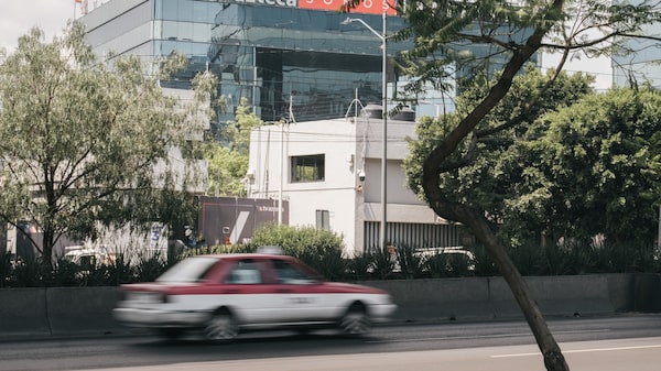 Ricardo Salinas Pliego abre nuevo frente en lucha contra los tenedores de bonos de TV Azteca Ricardo Salinas Pliego abre nuevo frente en lucha contra los tenedores de bonos de TV Azteca