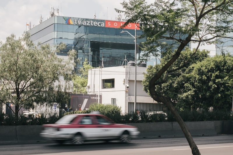 El procedimiento mexicano parece ser un sofisticado intento por parte de TV Azteca de utilizar el proceso como escudo frente a los tenedores de bonos estadounidenses, señaló un abogado. El procedimiento mexicano parece ser un sofisticado intento por parte de TV Azteca de utilizar el proceso como escudo frente a los tenedores de bonos estadounidenses, señaló un abogado.