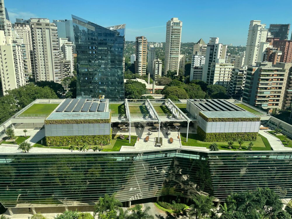 Prédio Faria Lima 3500, sede do Itaú BBA Prédio Faria Lima 3500, sede do Itaú BBA