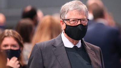 Bill Gates no habría podido con burocracia de Costa Rica: Chaves Bill Gates no habría podido con burocracia de Costa Rica: Chaves
