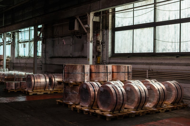 Rollos de láminas de cobre. Fotógrafo: Lauren Petracca/Bloomberg. Rollos de láminas de cobre. Fotógrafo: Lauren Petracca/Bloomberg.