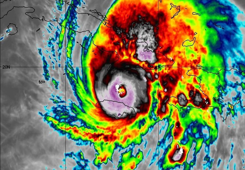 Trayectoria de Melissa a la medianoche del 29 de octubre en una imagen captada por el satélite GOES-19. Trayectoria de Melissa a la medianoche del 29 de octubre en una imagen captada por el satélite GOES-19.
