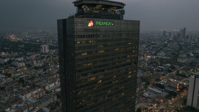 Exclusive: Pemex Needs to Pay Its Own Debt to Improve Its Credit Rating, Says Moody’s Exclusive: Pemex Needs to Pay Its Own Debt to Improve Its Credit Rating, Says Moody’s