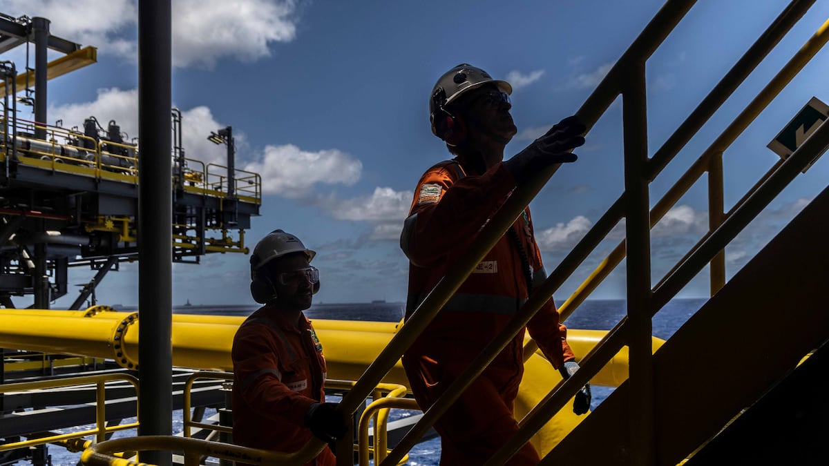 Petróleo em alta favorece investimentos no Brasil, mas coloca Petrobras sob pressão