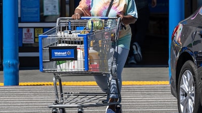 Walmart retira cuatro productos de Taylor Farms por precaución ante brote de ciclosporiasis Walmart retira cuatro productos de Taylor Farms por precaución ante brote de ciclosporiasis