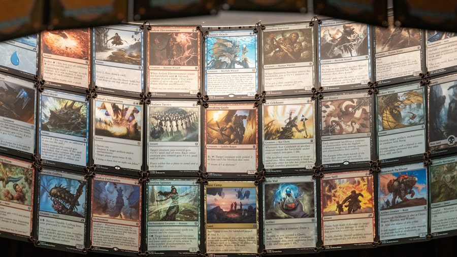 Hasbro opta por videojuegos y cartas para esquivar aranceles a los juguetes Hasbro opta por videojuegos y cartas para esquivar aranceles a los juguetes