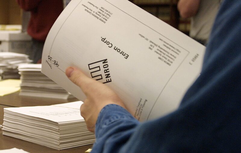 “Mucha gente ha comparado esto con Lehman. Yo lo compararía con Enron”, dijo Summers. “Mucha gente ha comparado esto con Lehman. Yo lo compararía con Enron”, dijo Summers.