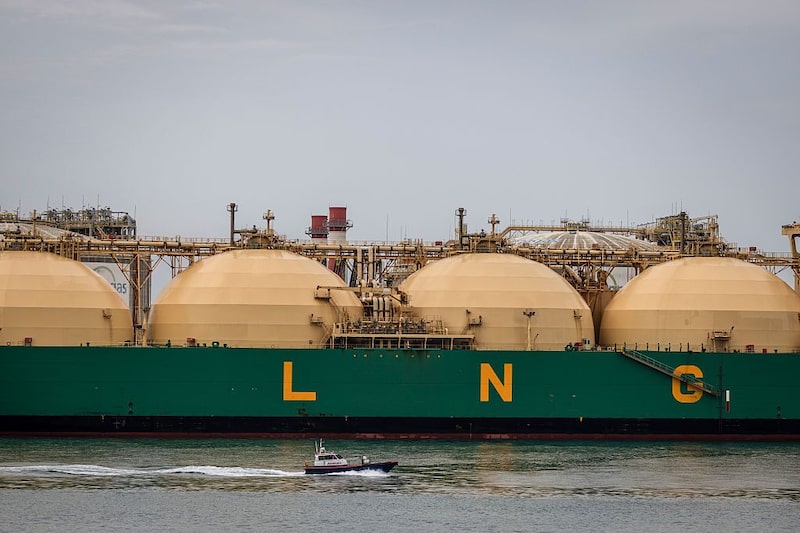JPMorgan Chase & Co. y Banco Santander SA lideran la financiación de Argentina LNG, un proyecto histórico destinado a licuar y exportar las reservas de shale gas del país, según fuentes conocedoras del asunto. Photographer: Bloomberg/Bloomberg JPMorgan Chase & Co. y Banco Santander SA lideran la financiación de Argentina LNG, un proyecto histórico destinado a licuar y exportar las reservas de shale gas del país, según fuentes conocedoras del asunto. Photographer: Bloomberg/Bloomberg