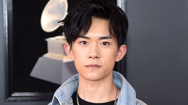 Estrella de cine chino acepta cargo en gobierno mientras economía se ralentiza Estrella de cine chino acepta cargo en gobierno mientras economía se ralentiza