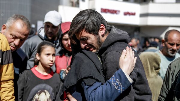 Decenas de personas mueren mientras esperaban ayuda humanitaria en Gaza Decenas de personas mueren mientras esperaban ayuda humanitaria en Gaza