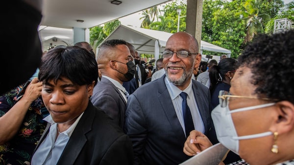 Haití solicitará ayuda de fuerzas armadas internacionales para detener violencia Haití solicitará ayuda de fuerzas armadas internacionales para detener violencia