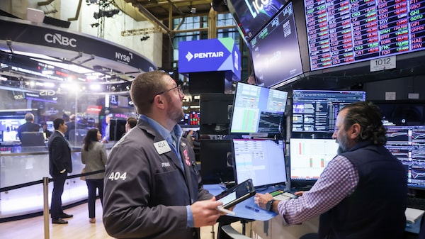 Wall Street cae mientras el repunte del petróleo opaca el dato de inflación en EE.UU. Wall Street cae mientras el repunte del petróleo opaca el dato de inflación en EE.UU.