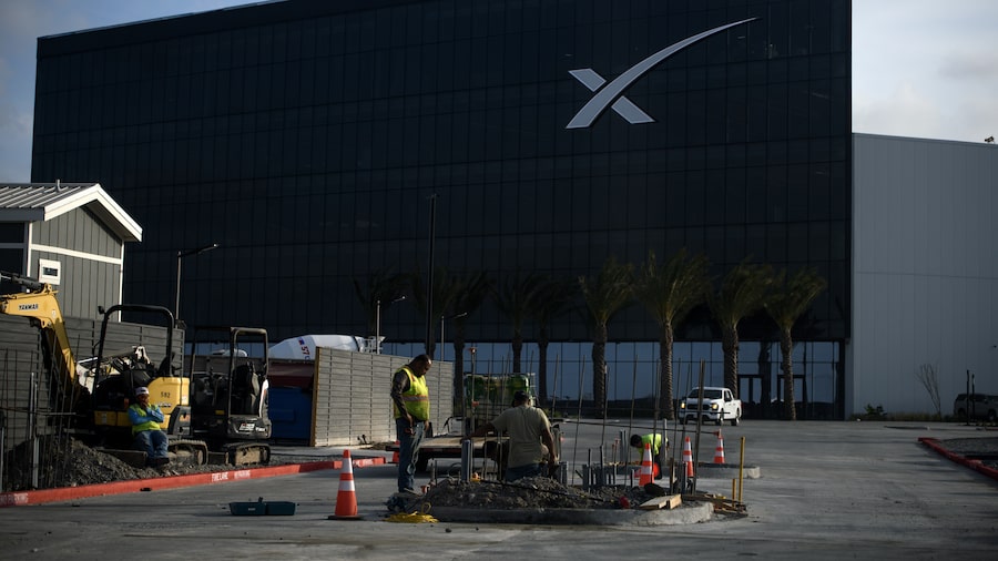 SpaceX fija una valuación de US$800.000 millones y confirma planes de salida a bolsa SpaceX fija una valuación de US$800.000 millones y confirma planes de salida a bolsa