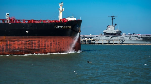 Goldman eleva perspectivas del precio del petróleo al intensificarse la crisis en Ormuz Goldman eleva perspectivas del precio del petróleo al intensificarse la crisis en Ormuz