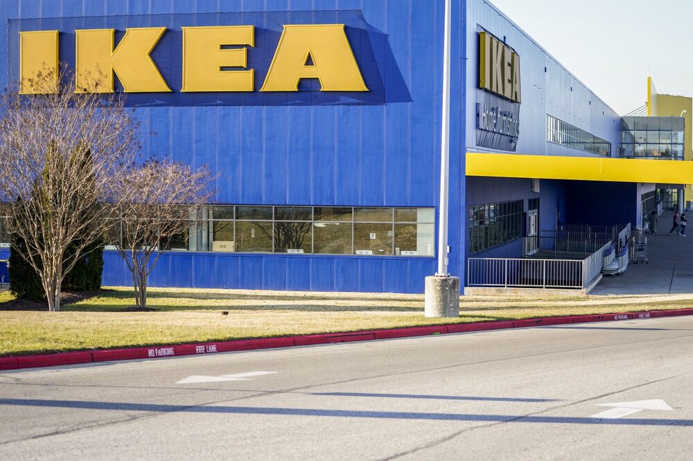 El manejar una fuerza laboral mundial, en el sector minorista no es fácil en una época en que el equilibrio entre trabajo y las vida personal ha tomdado un lugar destacado. El manejar una fuerza laboral mundial, en el sector minorista no es fácil en una época en que el equilibrio entre trabajo y las vida personal ha tomdado un lugar destacado.