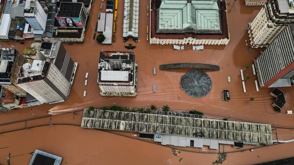 Inundaciones en Brasil están causando miles de millones de dólares de devastación económica Inundaciones en Brasil están causando miles de millones de dólares de devastación económica