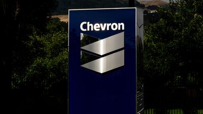 Aquisições de Exxon e Chevron levam M&A para US$ 140 bilhões no mês Aquisições de Exxon e Chevron levam M&A para US$ 140 bilhões no mês