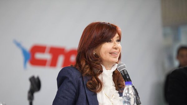 Cristina Kirchner: “Presidencia Provisional del Senado y Diputados le corresponden a La Libertad Avanza” Cristina Kirchner: “Presidencia Provisional del Senado y Diputados le corresponden a La Libertad Avanza”