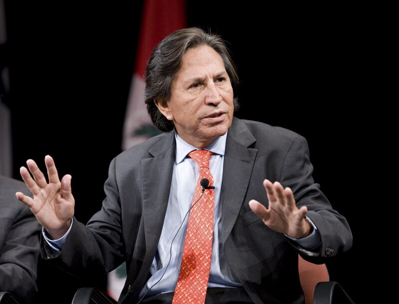Alejandro Toledo, ex presidente de Perú, habla en la Cumbre de Ex Jefes de Estado de la Bienal de las Américas 2010 en Denver, Colorado, EE.UU., el lunes 12 de julio de 2010. Alejandro Toledo, ex presidente de Perú, habla en la Cumbre de Ex Jefes de Estado de la Bienal de las Américas 2010 en Denver, Colorado, EE.UU., el lunes 12 de julio de 2010.