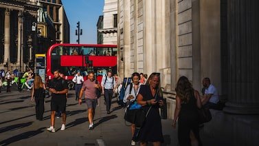 Verão inimigo do home office: onda de calor no Reino Unido amplia volta a escritórios Verão inimigo do home office: onda de calor no Reino Unido amplia volta a escritórios