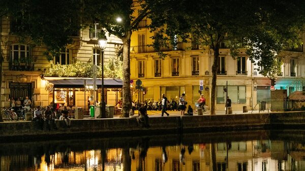 Atividade econômica da Zona do Euro encolhe pelo 2º mês Atividade econômica da Zona do Euro encolhe pelo 2º mês