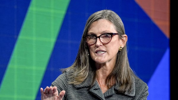 Cuando Cathie Wood pierde, él gana, y todo empezó con un tuit Cuando Cathie Wood pierde, él gana, y todo empezó con un tuit