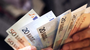 El euro cae a su nivel más bajo del año tras datos económicos débiles El euro cae a su nivel más bajo del año tras datos económicos débiles