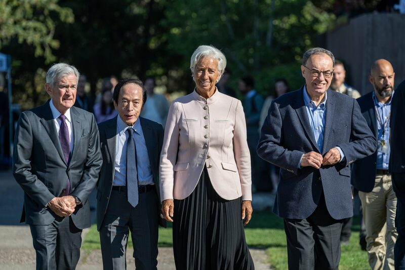 (Al centro) Presidenta del Banco Central Europeo, Christine Lagarde. (Al centro) Presidenta del Banco Central Europeo, Christine Lagarde.