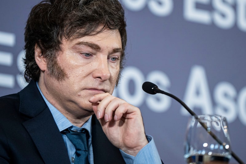 Milei disuelve la unidad que investigaba el escándalo de $Libra. Milei disuelve la unidad que investigaba el escándalo de $Libra.