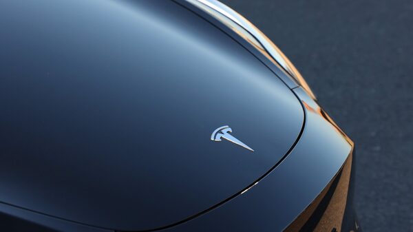 Como os cortes de preços da Tesla expõem uma crise do setor automotivo Como os cortes de preços da Tesla expõem uma crise do setor automotivo