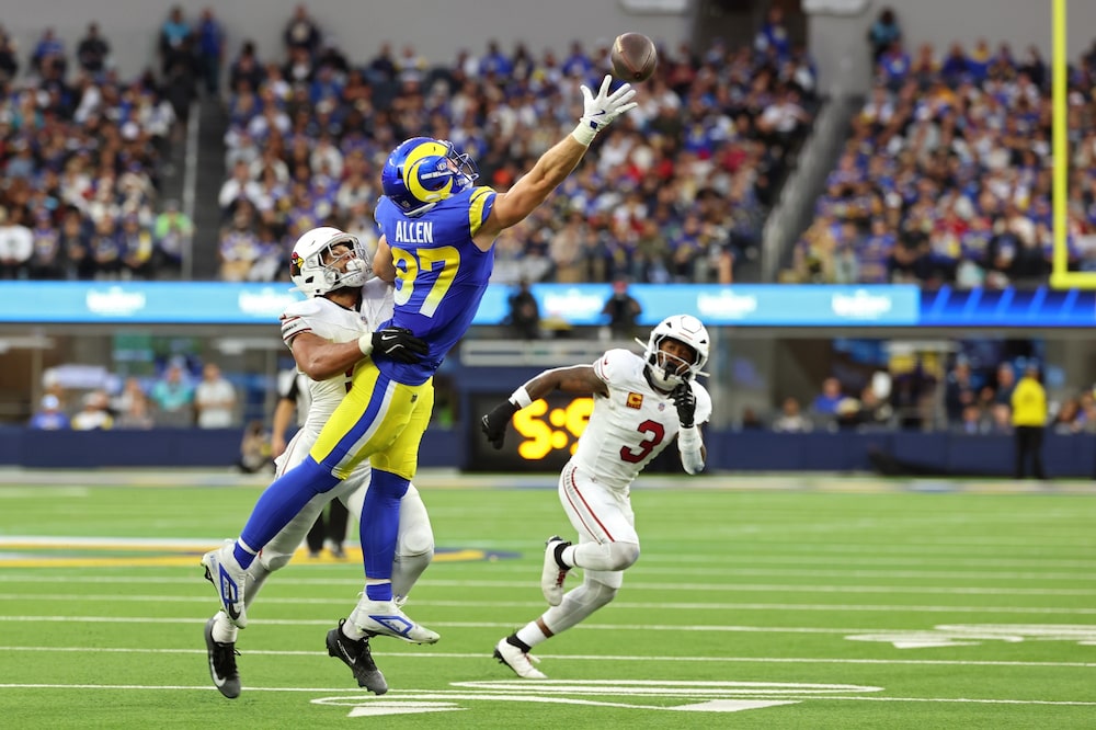 Partida da NFL com o Los Angeles Rams (de uniforme azul e amarelo), que atua no SoFi Stadium (Foto: Sean M. Haffey/Getty Images) Partida da NFL com o Los Angeles Rams (de uniforme azul e amarelo), que atua no SoFi Stadium (Foto: Sean M. Haffey/Getty Images)