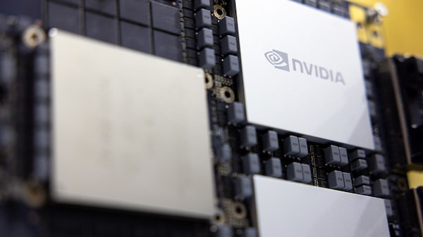 Nvidia pierde 10% de su valor de mercado en un mes por dudas sobre su dominio en IA Nvidia pierde 10% de su valor de mercado en un mes por dudas sobre su dominio en IA
