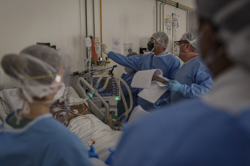 Los médicos y las enfermeras están entre las ocupaciones con mejor valoración para ser las "más amadas" por los encuestados. Los médicos y las enfermeras están entre las ocupaciones con mejor valoración para ser las "más amadas" por los encuestados.