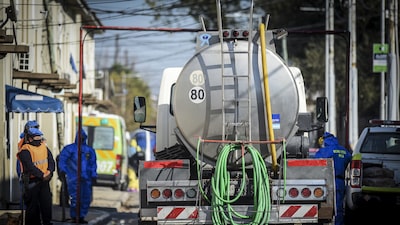 Milei avanza con la privatización de AySA y busca acelerar la venta de activos estatales Milei avanza con la privatización de AySA y busca acelerar la venta de activos estatales