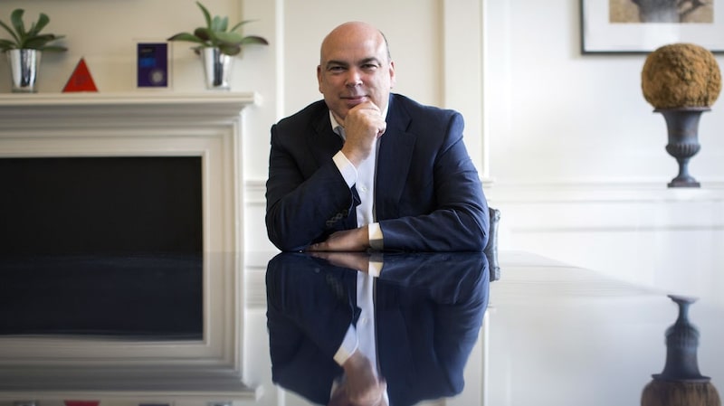 El empresario departía junto con su familia y sus amigos en el lujoso yate Bayesian, que naufragó el pasado lunes.Foto: Simon Dawson/Bloomberg via Getty Images El empresario departía junto con su familia y sus amigos en el lujoso yate Bayesian, que naufragó el pasado lunes.Foto: Simon Dawson/Bloomberg via Getty Images