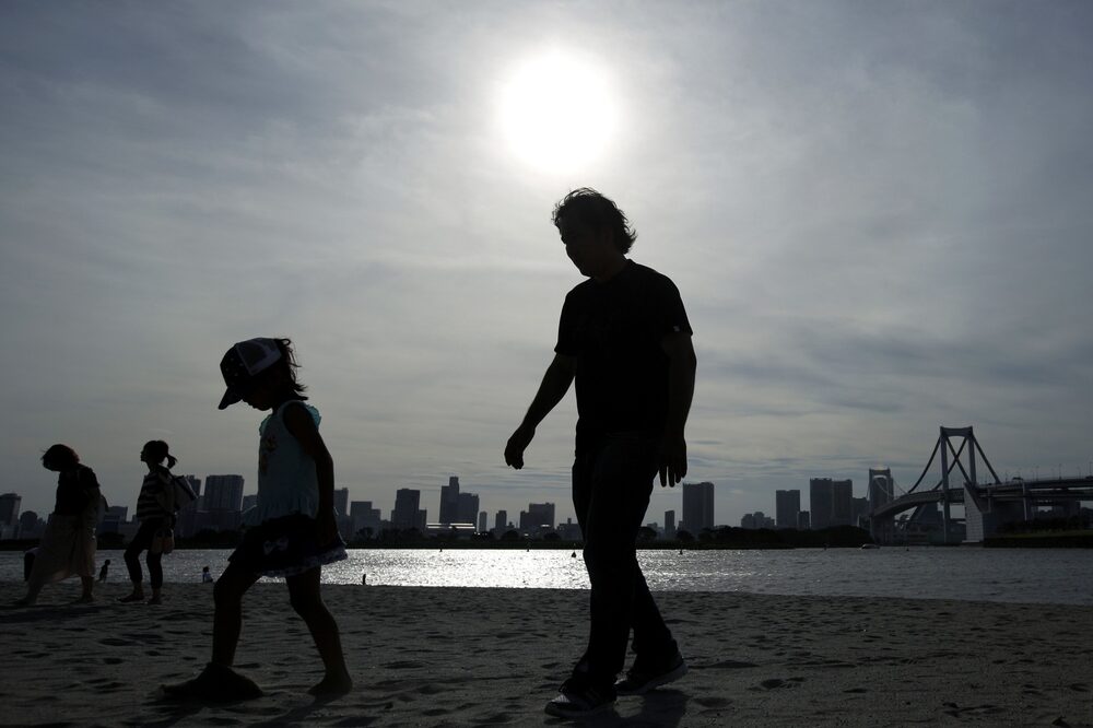 El calentamiento global expondría a más de mil millones de personas a temperaturas peligrosamente altas. El calentamiento global expondría a más de mil millones de personas a temperaturas peligrosamente altas.