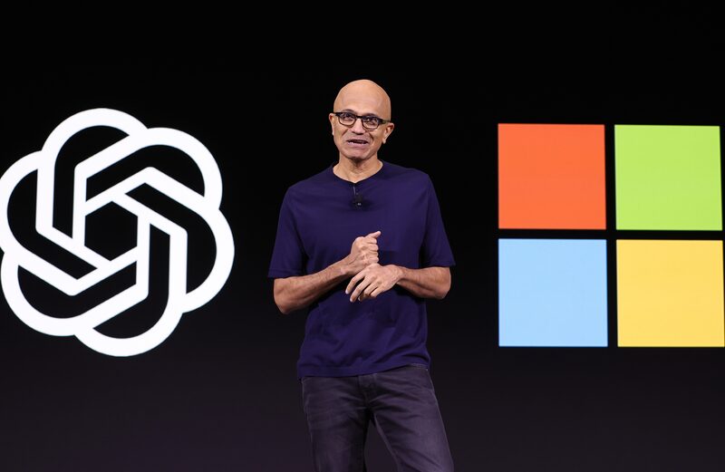 Satya Nadella em evento em parceria com a OpenAI, da qual a big tech é a principal investidora (Foto: Justin Sullivan/Getty Images) Satya Nadella em evento em parceria com a OpenAI, da qual a big tech é a principal investidora (Foto: Justin Sullivan/Getty Images)