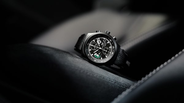 Este reloj de titanio solo se consigue cuando compras un Porsche 911 GT3 Este reloj de titanio solo se consigue cuando compras un Porsche 911 GT3