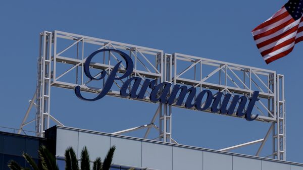 Paramount corta 1.000 empregos na primeira etapa de reestruturação de US$ 2 bilhões Paramount corta 1.000 empregos na primeira etapa de reestruturação de US$ 2 bilhões