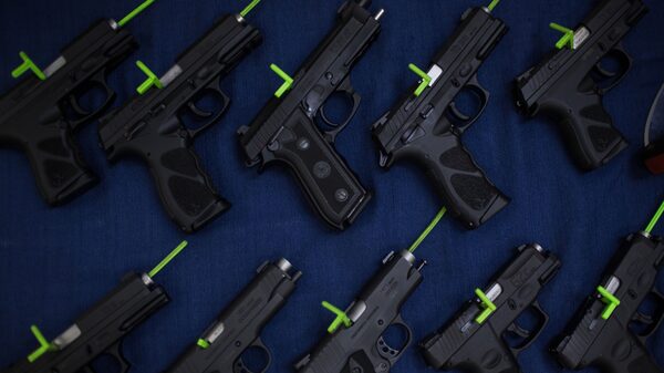 Senado de EE.UU. aprueba legislación bipartidaria de seguridad de armas Senado de EE.UU. aprueba legislación bipartidaria de seguridad de armas