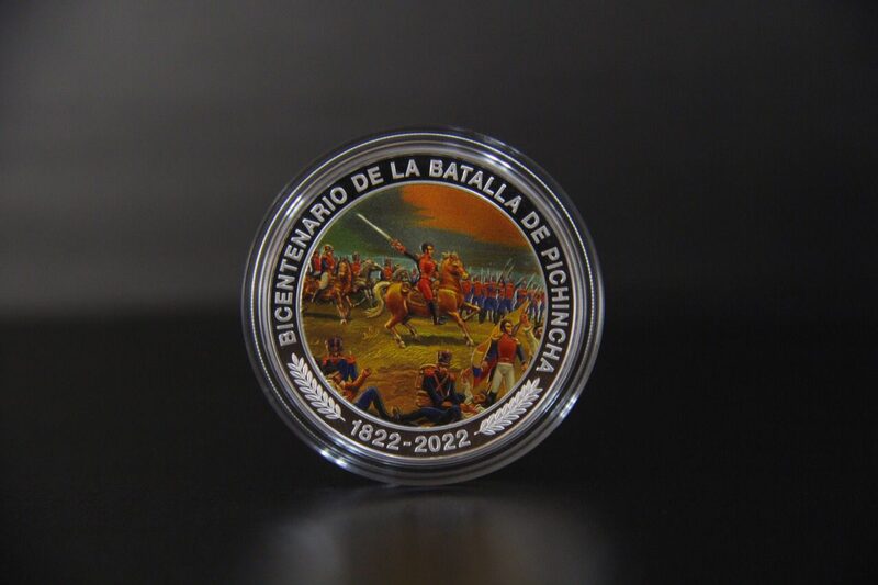 La imagen de Sucre es una reproducción de una pintura al óleo del artista otavaleño Germán Pavón, de 1986. La imagen de Sucre es una reproducción de una pintura al óleo del artista otavaleño Germán Pavón, de 1986.