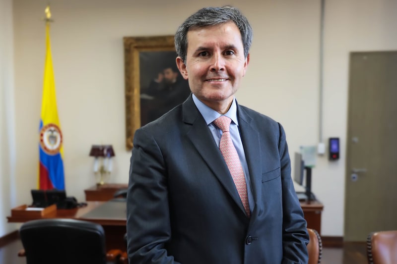 José Roberto Acosta se retira de la dirección de Crédito Público el próximo 10 de febrero José Roberto Acosta se retira de la dirección de Crédito Público el próximo 10 de febrero