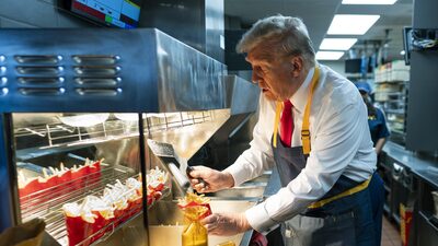 Após visita de Trump, McDonald’s diz a funcionários que não endossa nenhum candidato Após visita de Trump, McDonald’s diz a funcionários que não endossa nenhum candidato