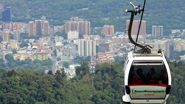 Presupuesto de €6 millones y 9 meses de paralización costó el regreso del teleférico en Caracas Presupuesto de €6 millones y 9 meses de paralización costó el regreso del teleférico en Caracas