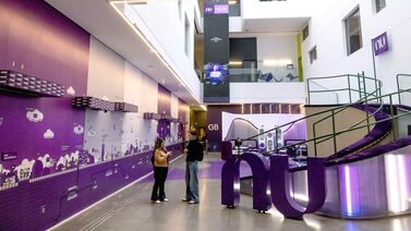 Acción de Nubank alcanza máximo histórico y acumula alza de 55% en lo que va de 2025 Acción de Nubank alcanza máximo histórico y acumula alza de 55% en lo que va de 2025