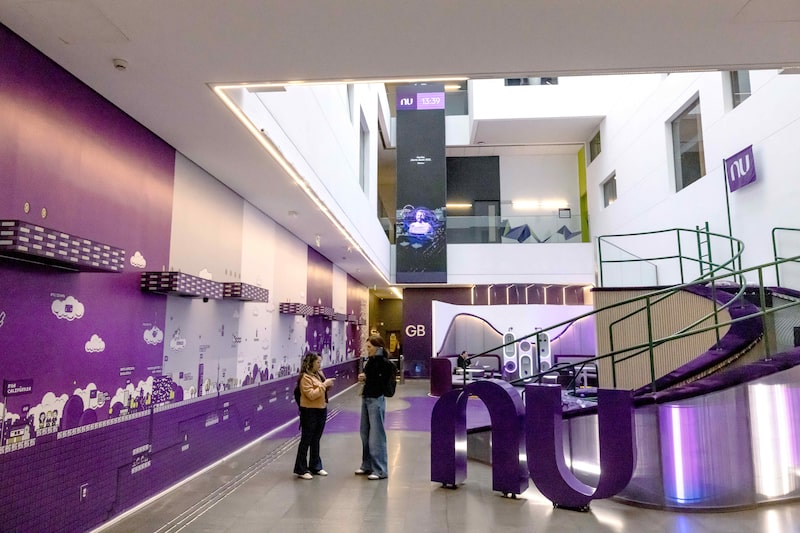 Nubank. Nubank.