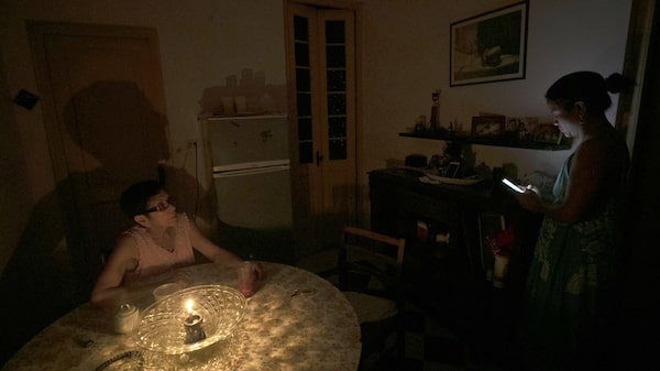 Apagones a Cuba llegan a un máximo histórico, en medio de bloqueo petrolero de EE.UU. Apagones a Cuba llegan a un máximo histórico, en medio de bloqueo petrolero de EE.UU.